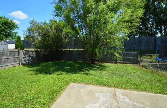 3331 Blue Ash Ln Gallery 2