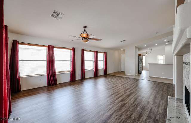 12643 S 175TH Avenue Gallery 4