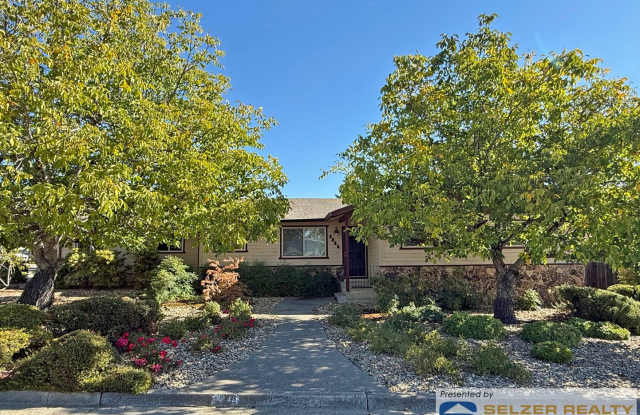 Roomy & well-kept 3 bd. home; big corner lot in a prized north Ukiah neighborhood! Gallery 1