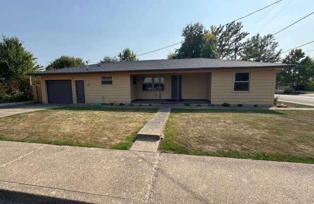 Beautifully Renovated 3 Bedroom ~ 2 Bathroom Home on Quiet Corner Lot photos photos