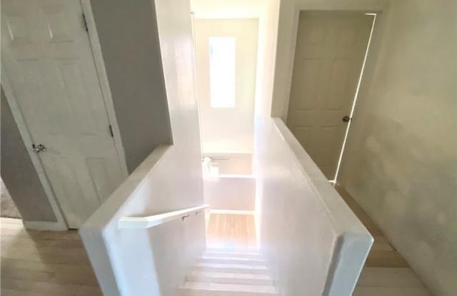 9956 Matfen Court Gallery 3