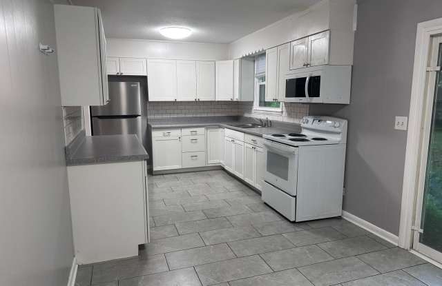 Freshly Updated Full-Brick Home with Garage photos photos Freshly Updated Full-Brick Home with Garage photos photos