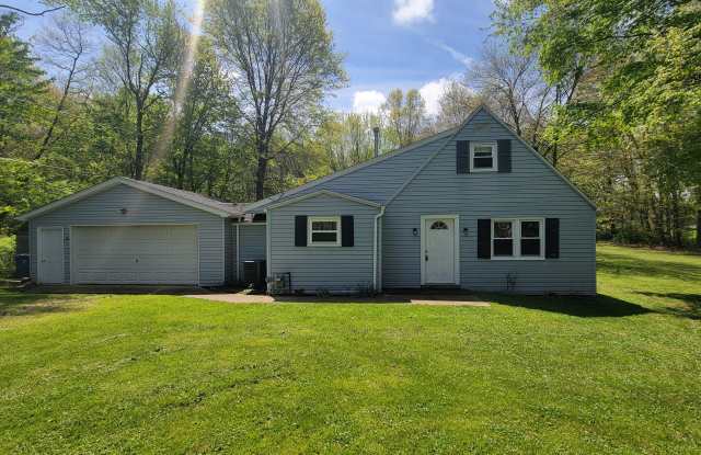 2107 Plymouth Dr photos photos
