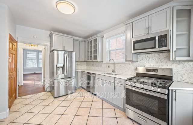 4560 North Edgewood Ave photos photos