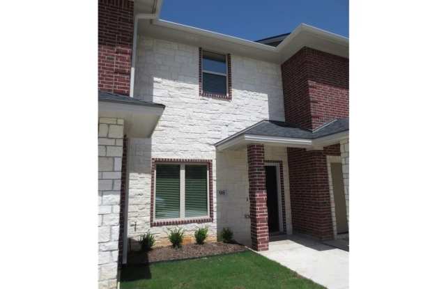 Spacious 2 Bed/2.5 Bath Condo in Gateway Villas! - 98 Forest Drive Loop, College Station, TX 77840