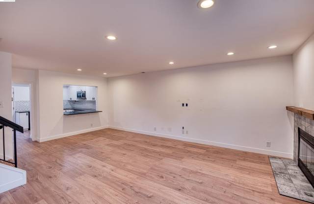 535 Churchill Downs Ct Gallery 3