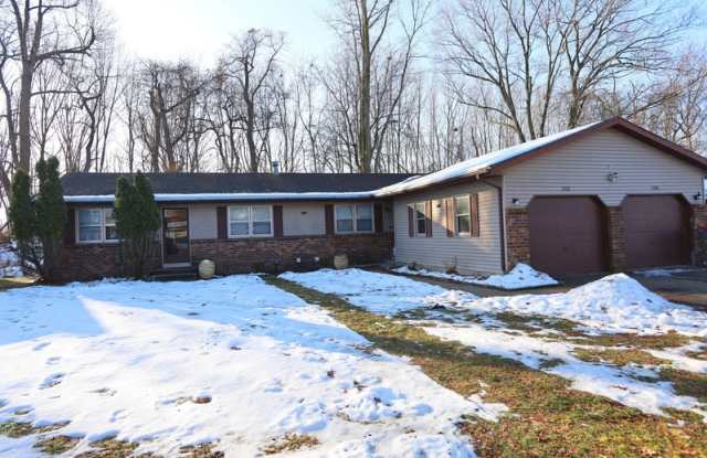 2132 Shangrai-La Dr SE photos photos