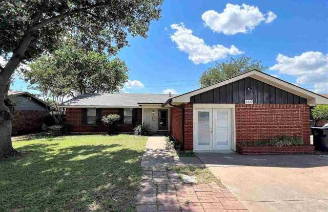 4612 SUMMIT DRIVE photos photos