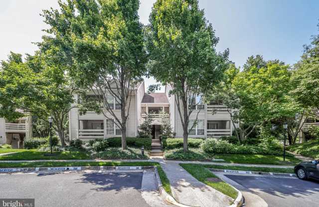4555 INTERLACHEN COURT Gallery 4