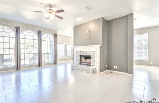 2413 Encino Cliff St Gallery 4