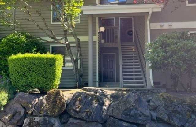 2 Bd / 1 Ba Kirkland Condo - 12616 Northeast 119th Street, Kirkland, WA 98034
