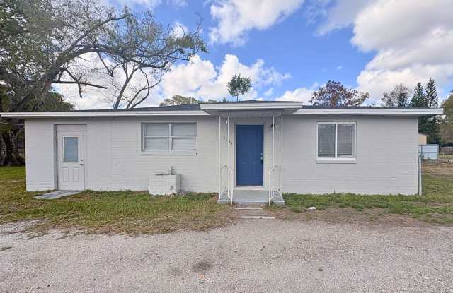 Updated 3 Bed/2 Bath Home with Spacious Yard! photos photos