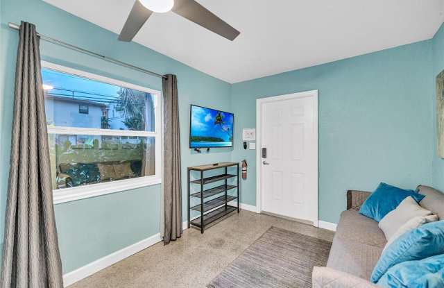 1715 NE 11th Street photos photos