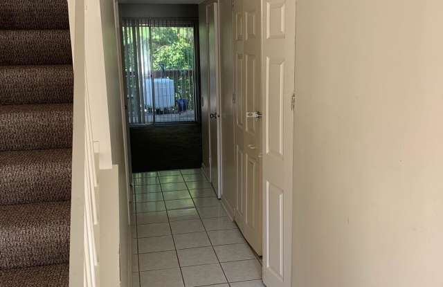 19517 DIVOT PLACE Gallery 4