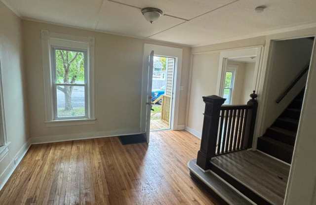 205 Barrett Street Gallery 2