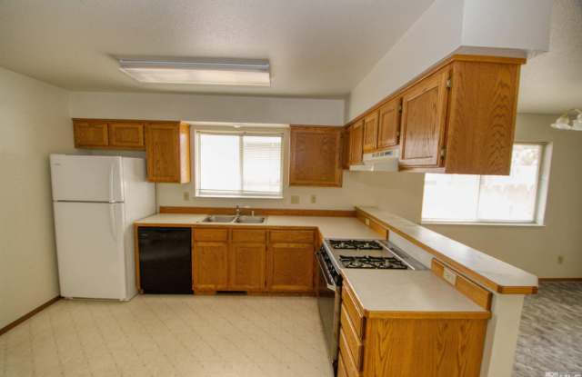 151 N Broadway Street - 151 North Broadway Street, Fallon, NV 89406