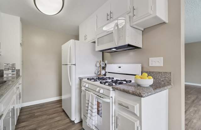 Briarwood Square photos photos