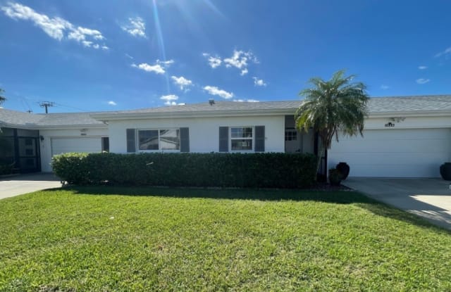 1526 Myerlee Country Club Boulevard - 1526 Myerlee Country Club Boulevard, Cypress Lake, FL 33919