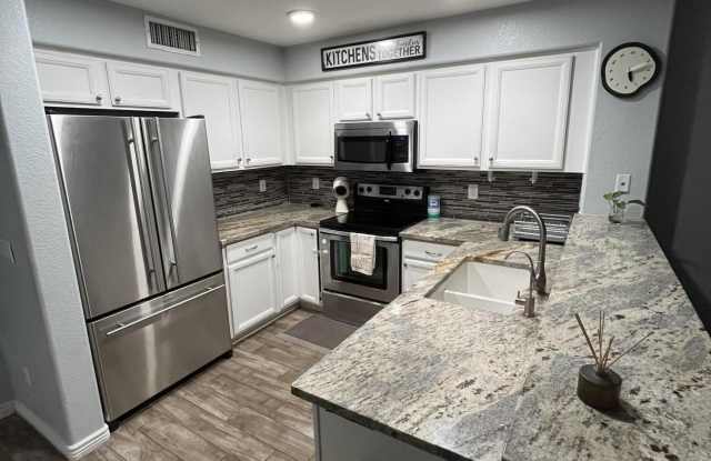 19822 N 49th Drive Gallery 1