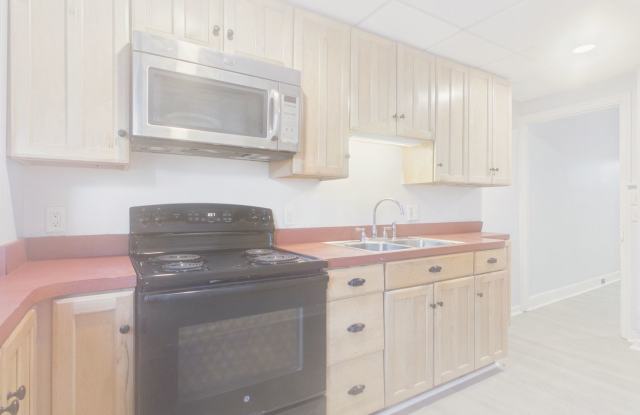 2 Bedroom Single Family on Penn with Bonus Room photos photos