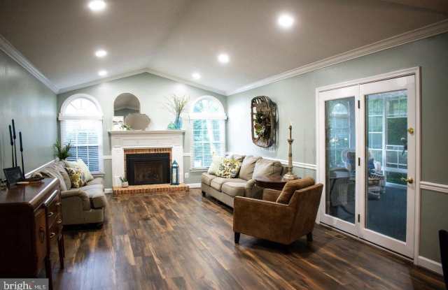 105 WESTMORELAND Court Gallery 4