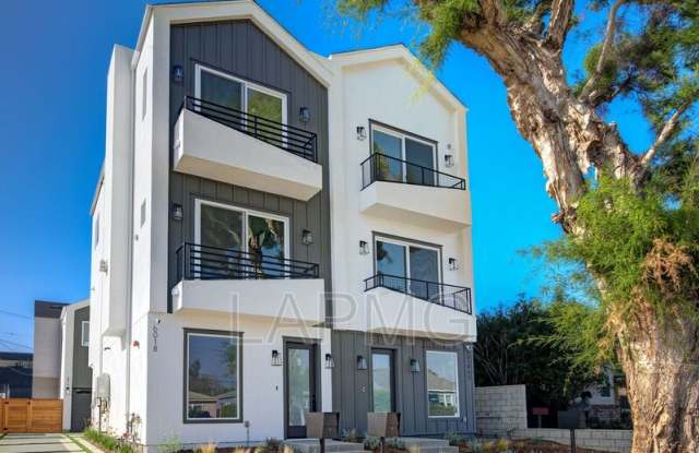 6018 Comey Ave photos photos