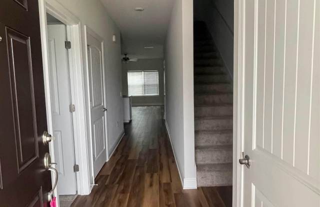 384 Hilburn Ln Gallery 2
