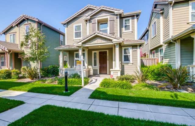 Wow! What a Great Home! Available Now! Gallery 4