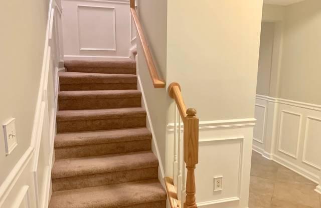 620 Huffine Manor Cir Gallery 2