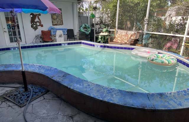 1719 Shenandoah Street - 1719 Shenandoah Street, Hollywood, FL 33020