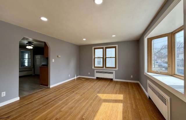 37 Alexander Avenue unit: 1 photos photos