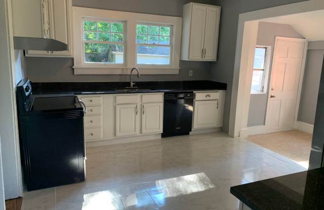 Charming 5-Bedroom Home Near Camp North End! Gallery 4