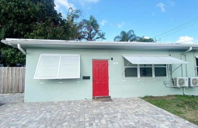 1721 NE 15th Ave - 1721 Northeast 15th Avenue, Fort Lauderdale, FL 33305 1721 NE 15th Ave - 1721 Northeast 15th Avenue, Fort Lauderdale, FL 33305