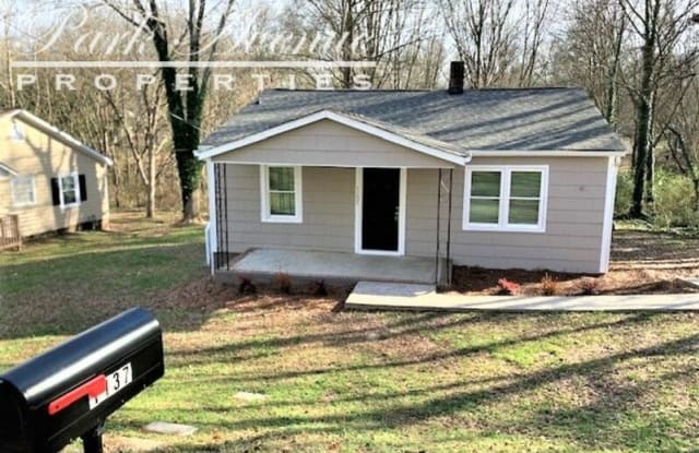 1137 W Mauney Avenue - 1137 West Mauney Avenue, Gastonia, NC 28052