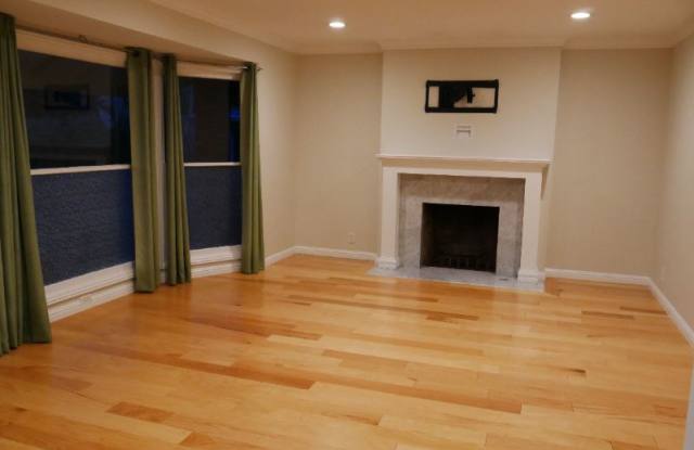 5881 Abernathy Drive Gallery 4