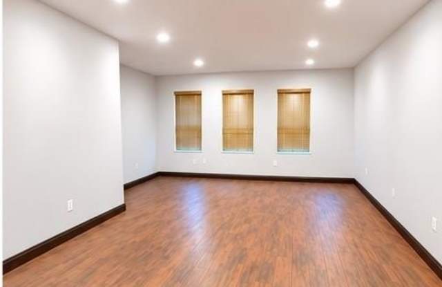 1894 Flatbush Avenue Gallery 1