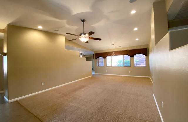 3271 E Sweetwater Springs Drive Gallery 3