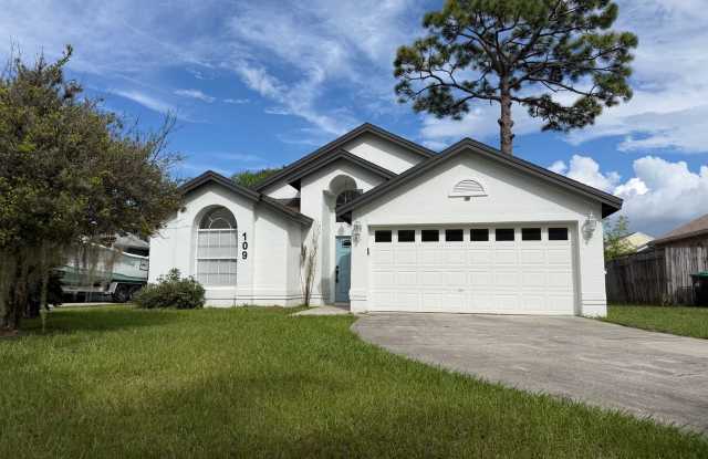Remodeled 3/2 near Goldenrod and SR408 Gallery 1