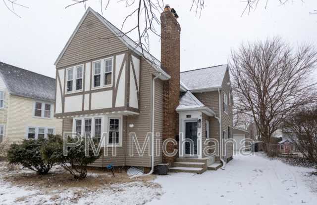 1340 East South Street - 1340 East South Street, South Bend, IN 46615