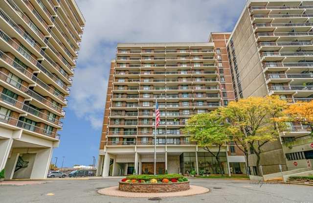 152-18 Union Turnpike - 152-18 Union Turnpike, Queens, NY 11367