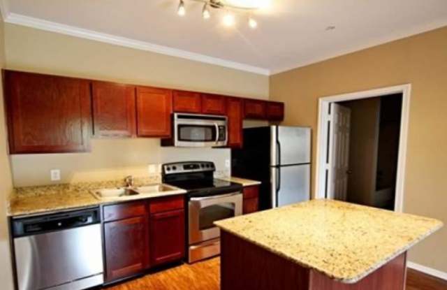 5449 S MoPac Expy photos photos