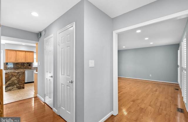12545 BROWNS FERRY Road Gallery 4
