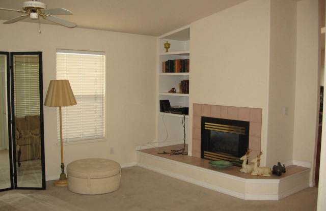 3305 Chestnut Glen Gallery 3
