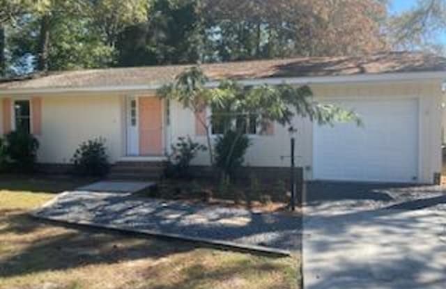 1077 High Point Ave SW - 1077 High Point Avenue Southwest, Calabash, NC 28467