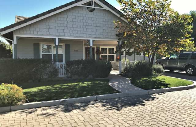 High End Living In Quaint Los Alamos Gallery 1