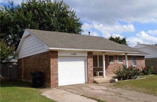 1104 Gale Avenue Gallery 3