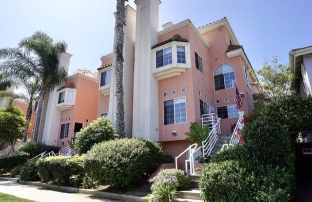 221-10 Donax Ave - 221 Donax Ave, Imperial Beach, CA 91932