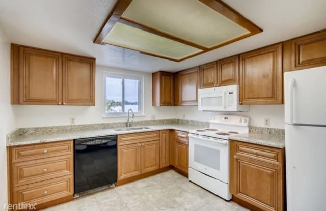 1332 S Cathay Ct 201 - 1332 South Cathay Court, Aurora, CO 80017