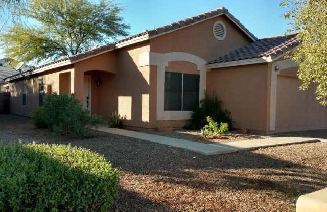 665 W MIRAGE Loop - 665 West Mirage Loop, Casa Grande, AZ 85122
