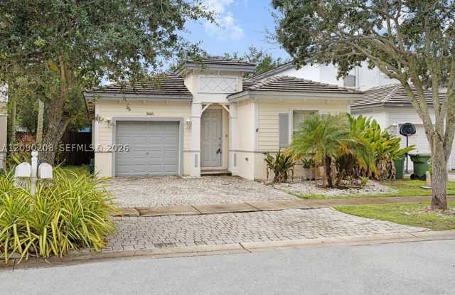 3656 NE 3rd Ct Gallery 4